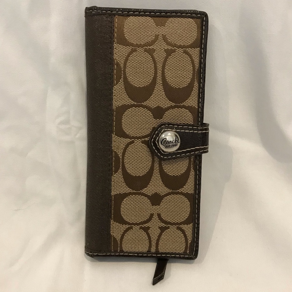 Coach logo card wallet